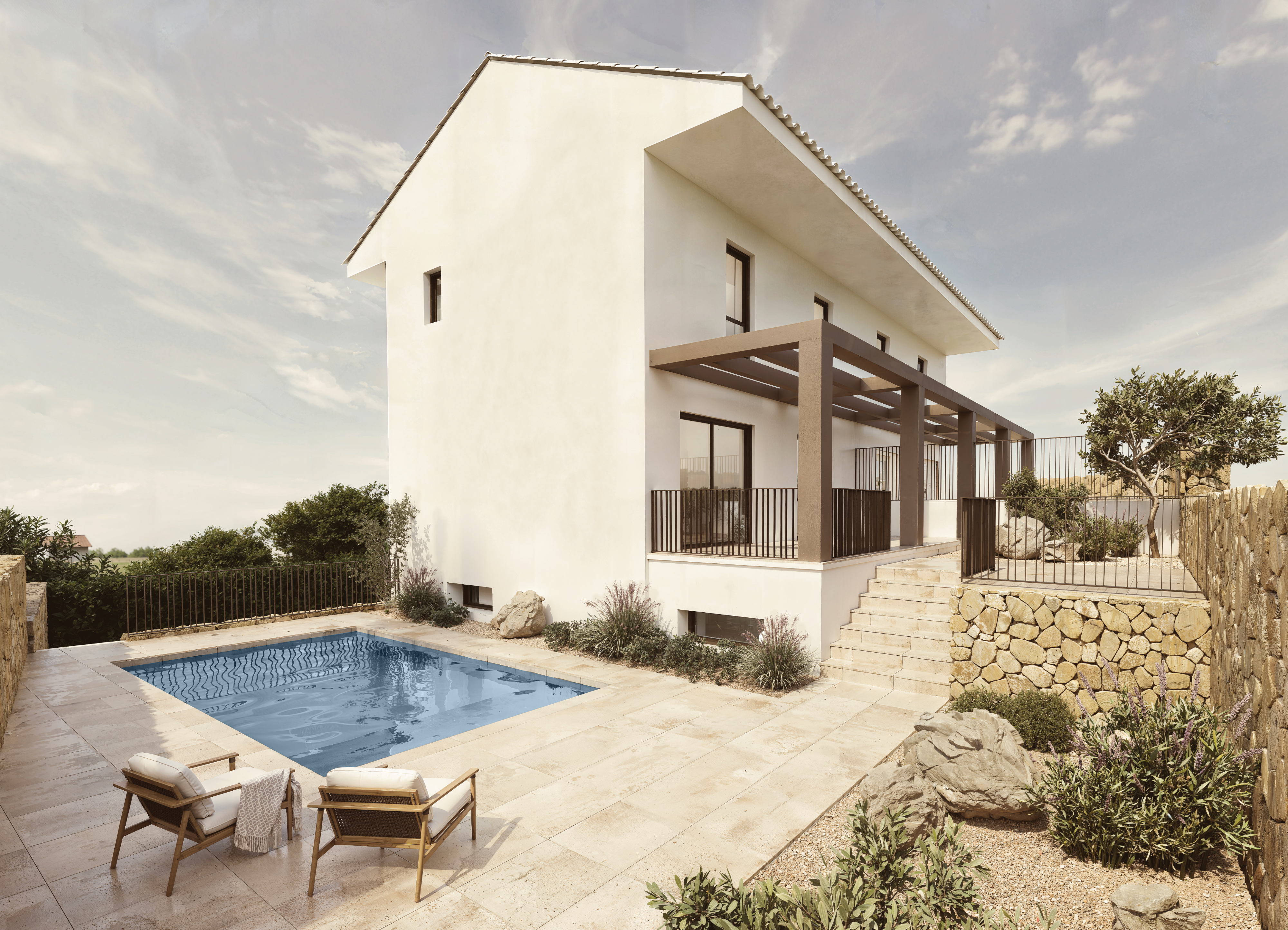 Vista general de la promoción de viviendas NACAVI en La Nucía con piscina